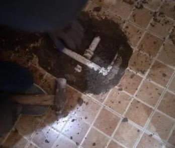 石景山卫生间漏水维修公司为您分享下卫生间渗水如何处理及注意事项