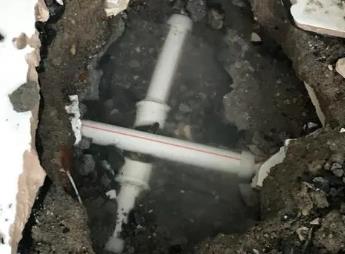 石景山阳台漏水维修公司为您分享楼上楼下漏水怎么处理